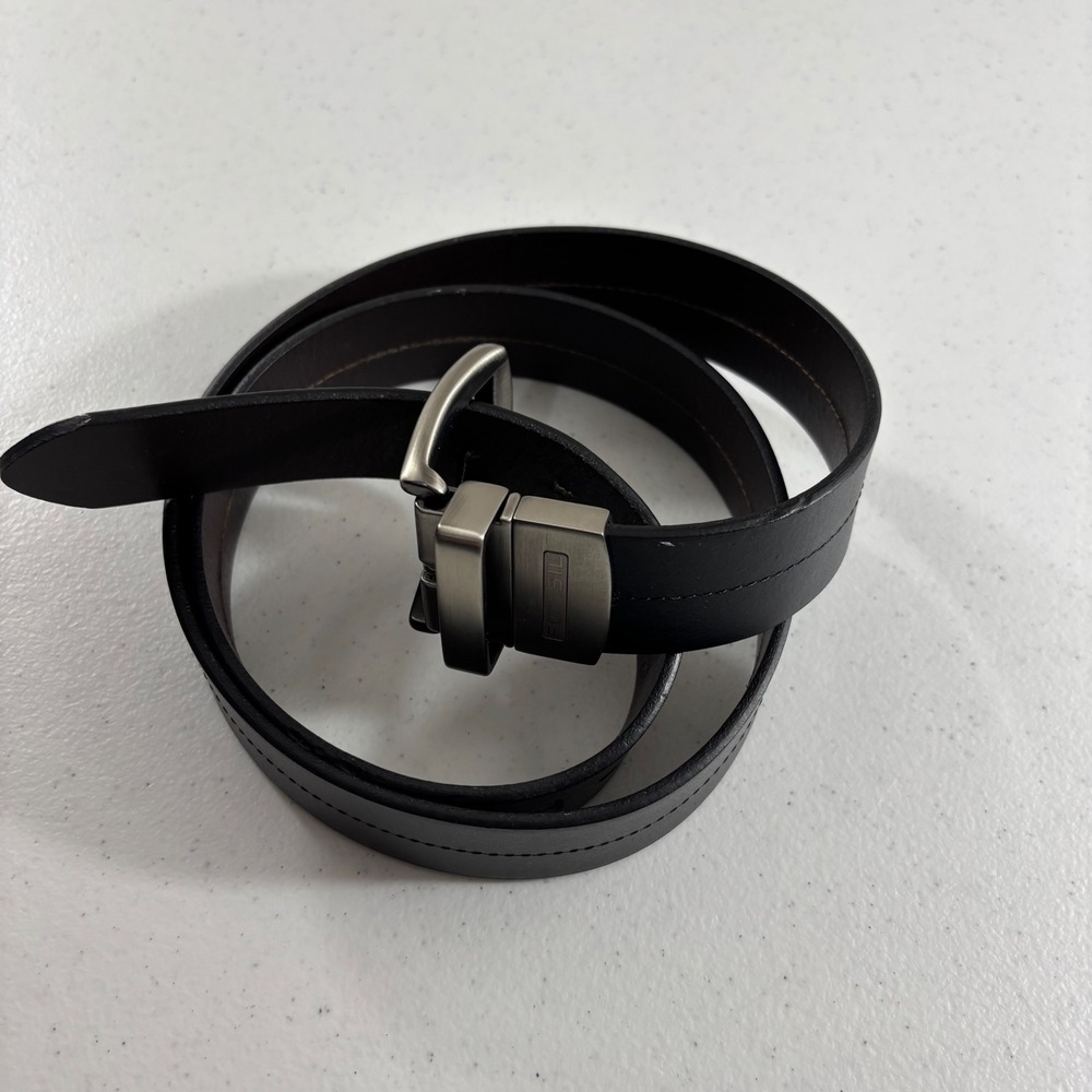 Fossil Mens Reversible Leather Belt Black Brown Silver Buckle Size 40 MB12240014